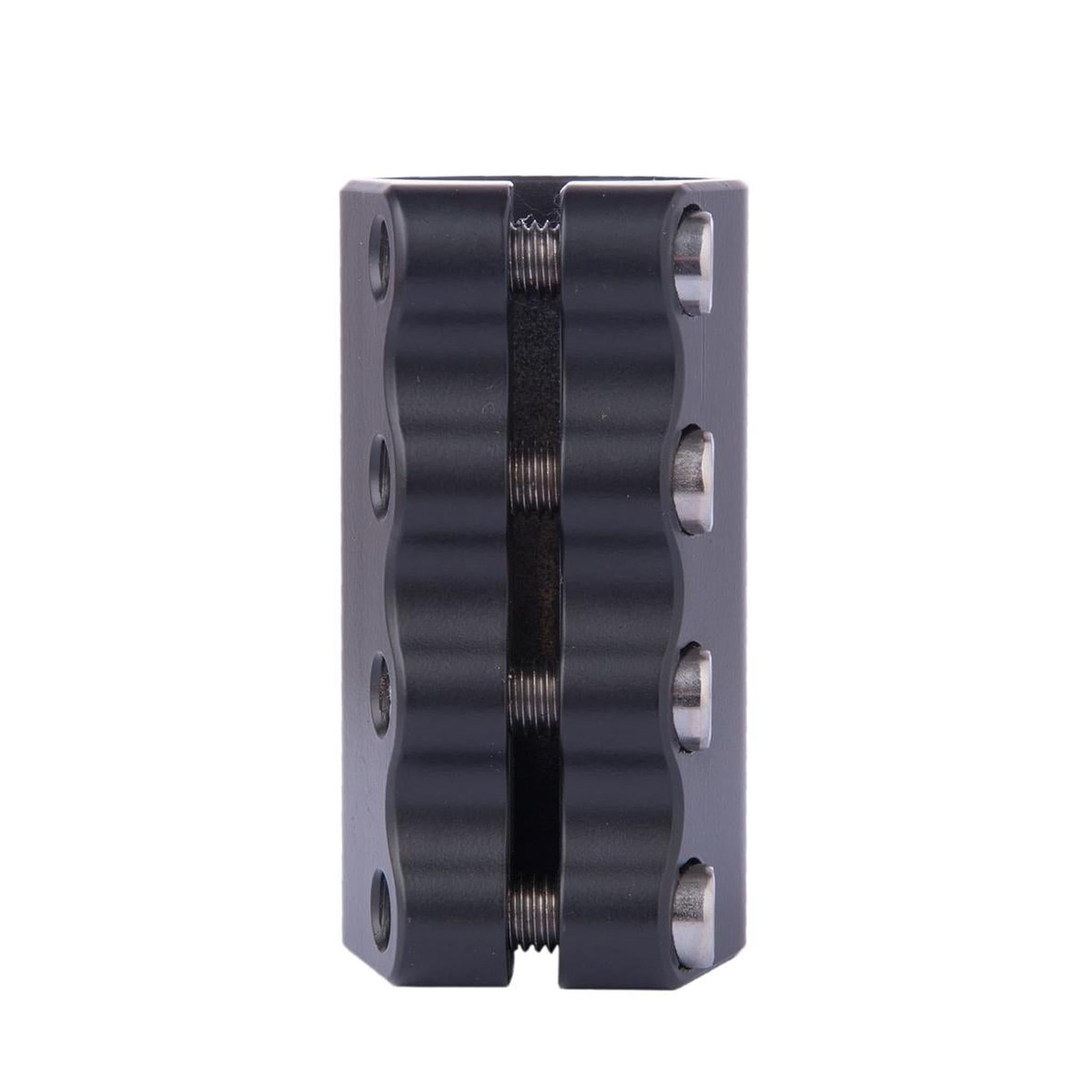 Striker Gravis SCS Abrazadera Patinete - Negro- Scootworld.es