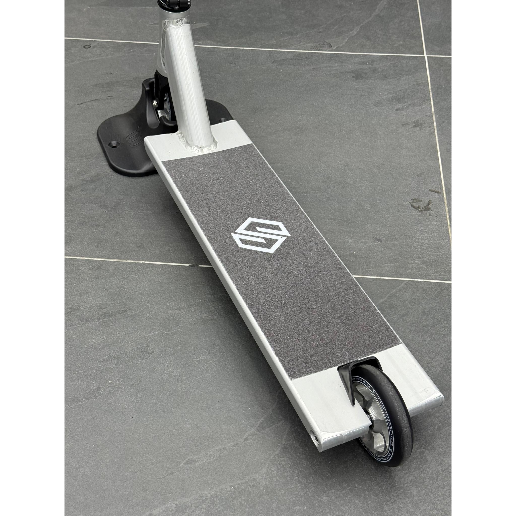 Scooter Custom Build Gravis Black/Raw- Scootworld.es