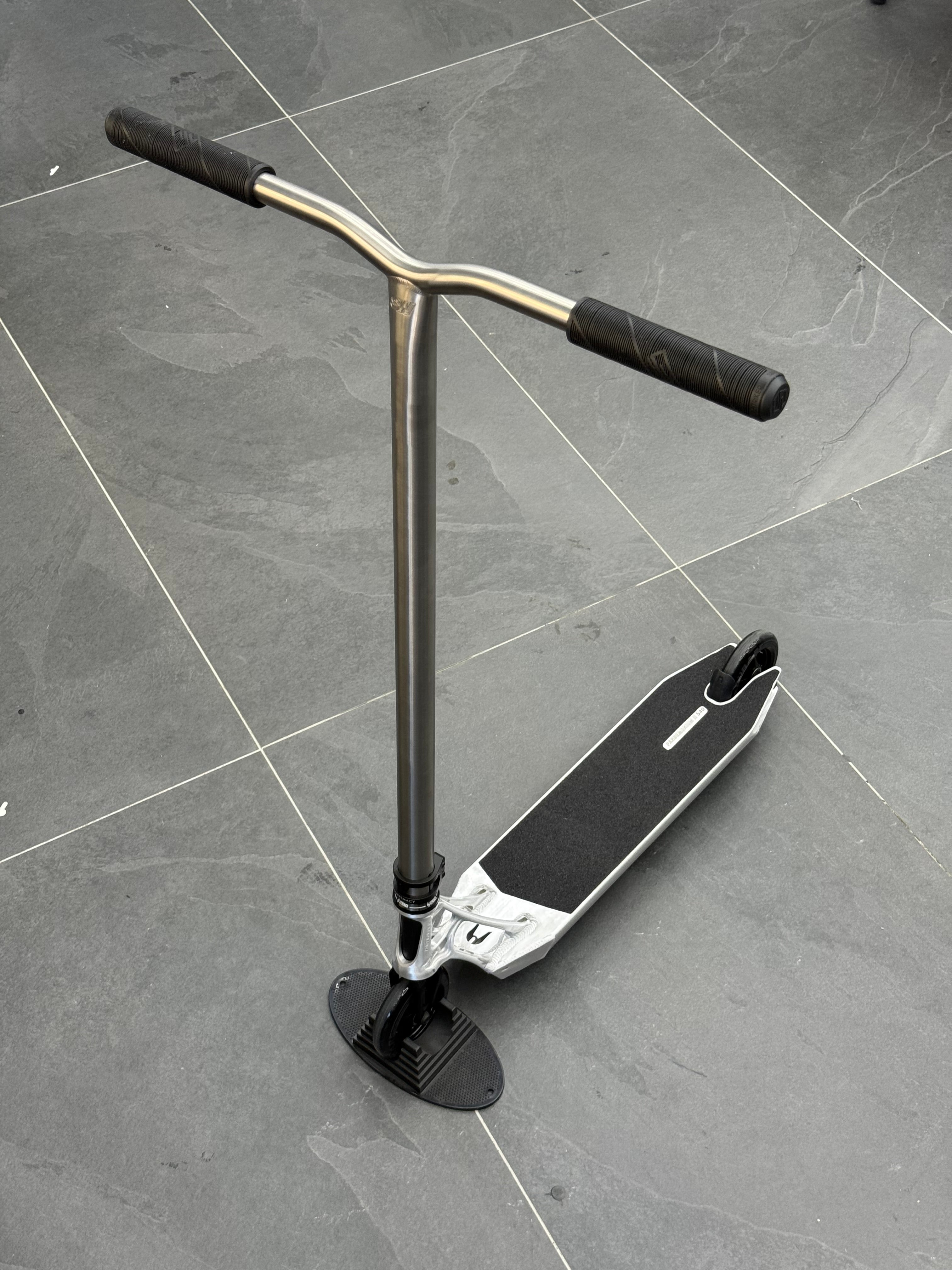 Scooter Custom Raw/Black