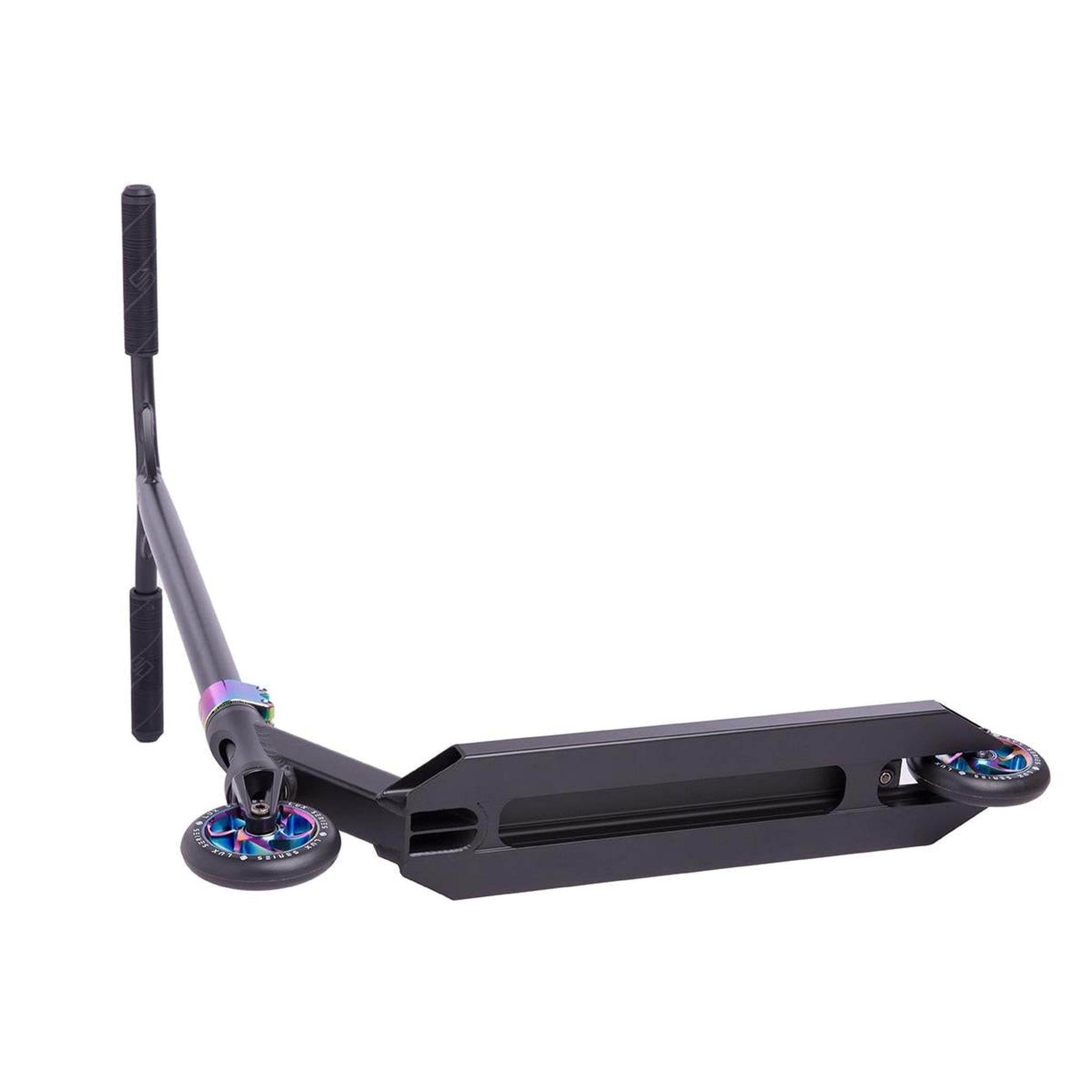 Striker Lux Scooter Freestyle - Black/Rainbow- Scootworld.es