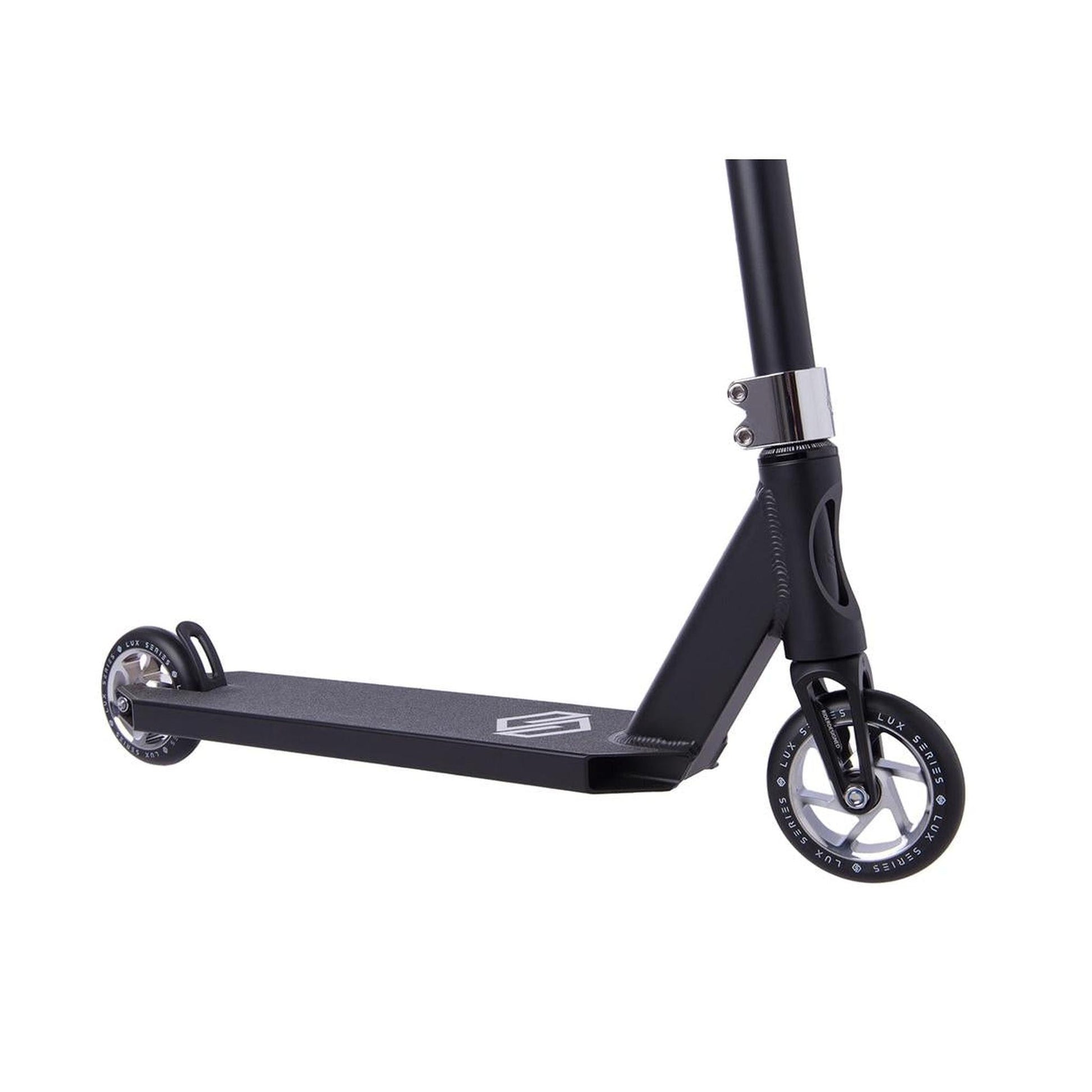 Striker Lux Scooter Freestyle - Negro/Cromado- Scootworld.es