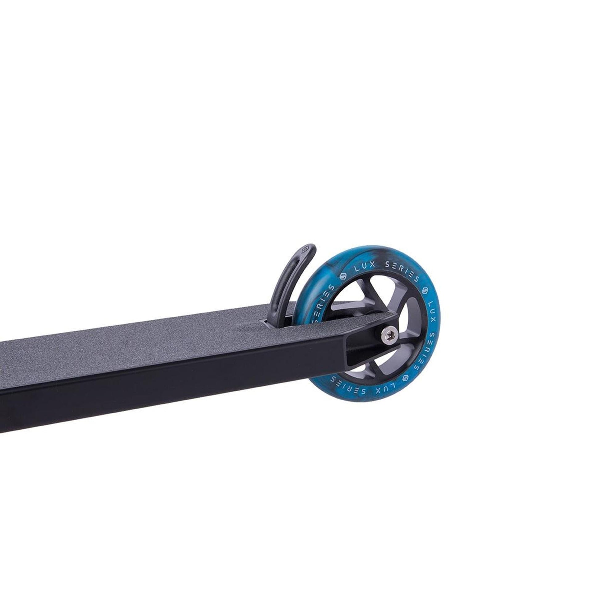 Striker Lux Painted Scooter Freestyle - Negro/Azul Cielo- Scootworld.es