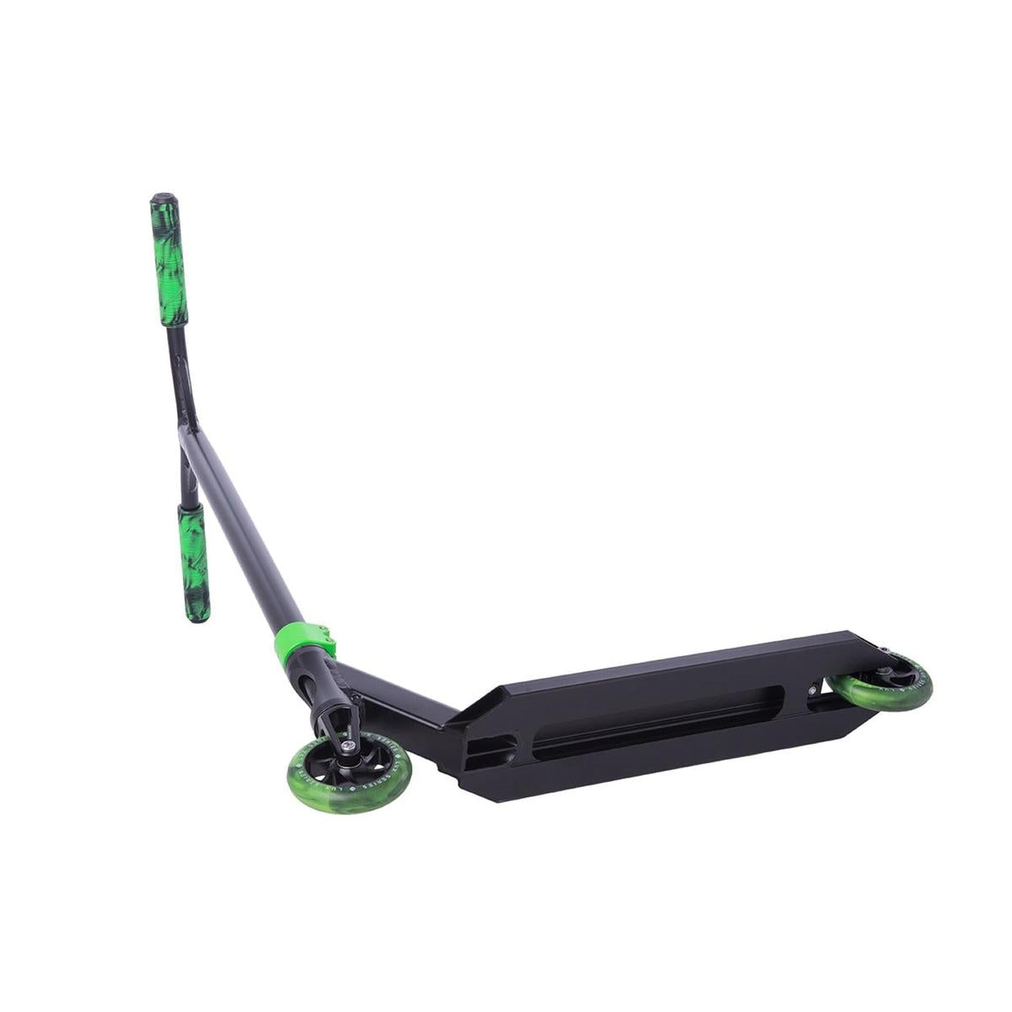 Striker Lux Painted Scooter Freestyle - Negro/Lima- Scootworld.es