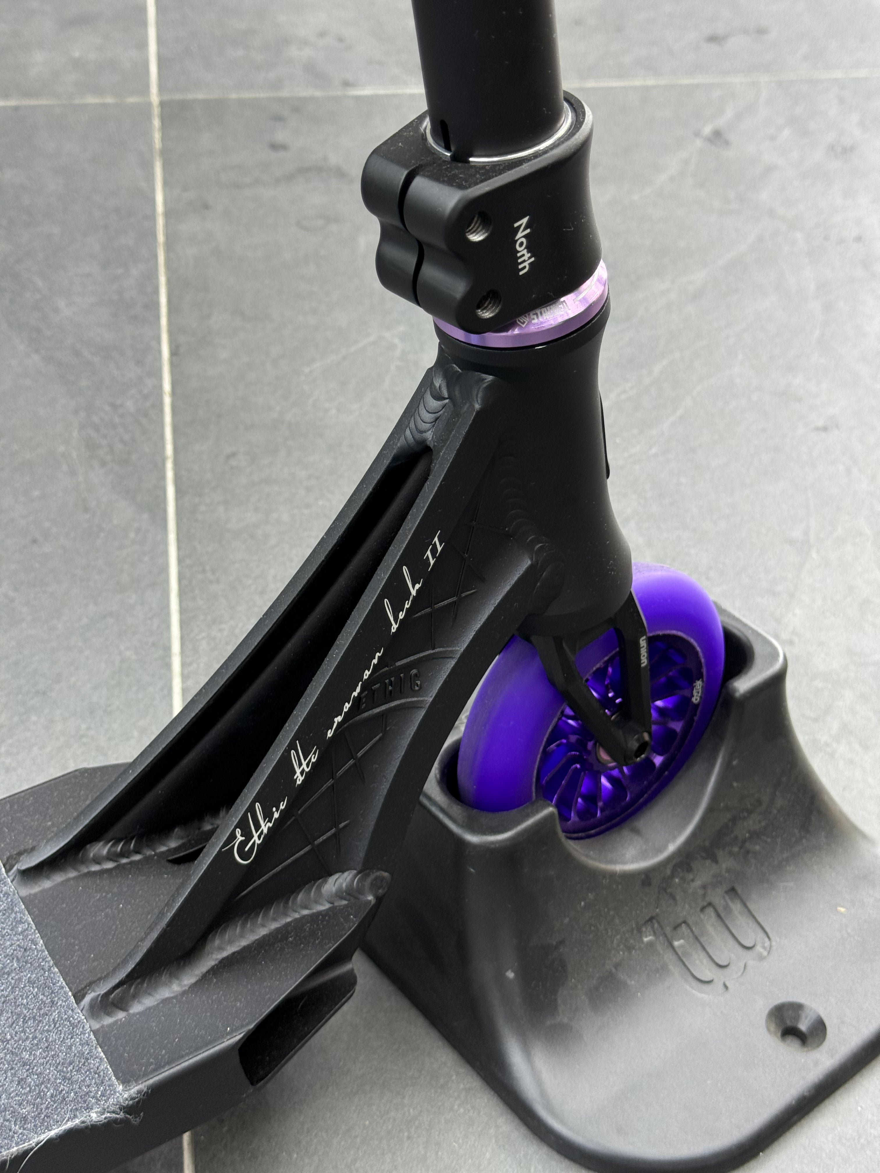 Scooter Custom Black/Purple