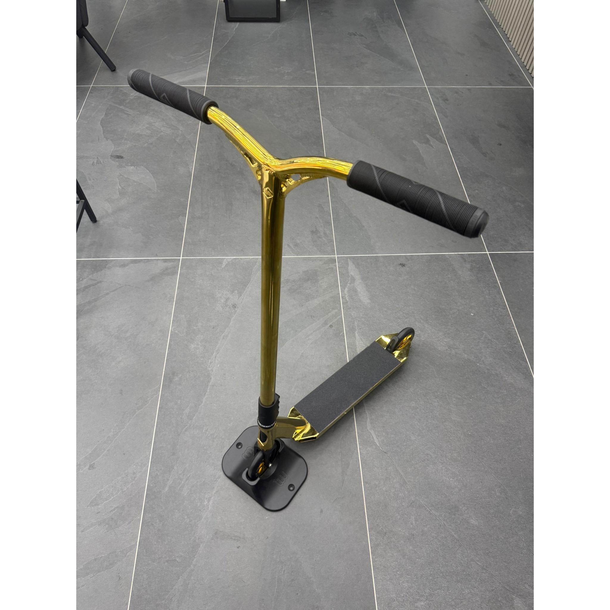 Scooter Custom Striker Dorado- Scootworld.es