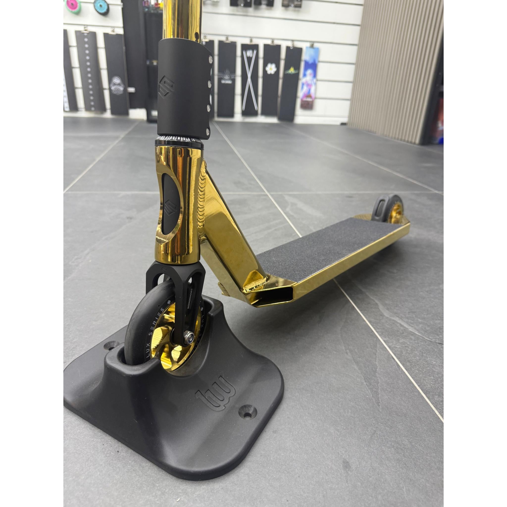 Scooter Custom Striker Dorado- Scootworld.es