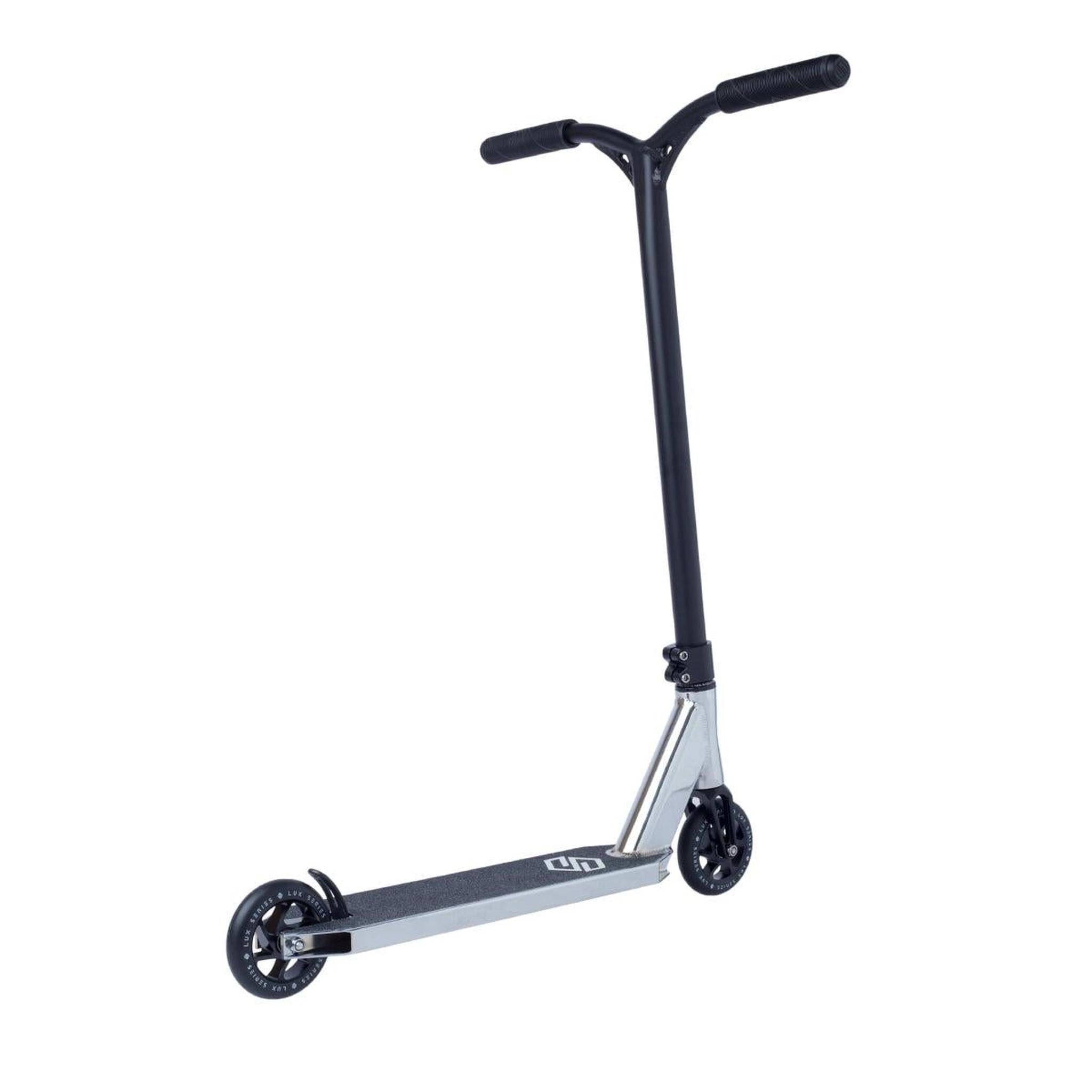 Striker Lux Scooter Freestyle - Chrome Deck- Scootworld.es