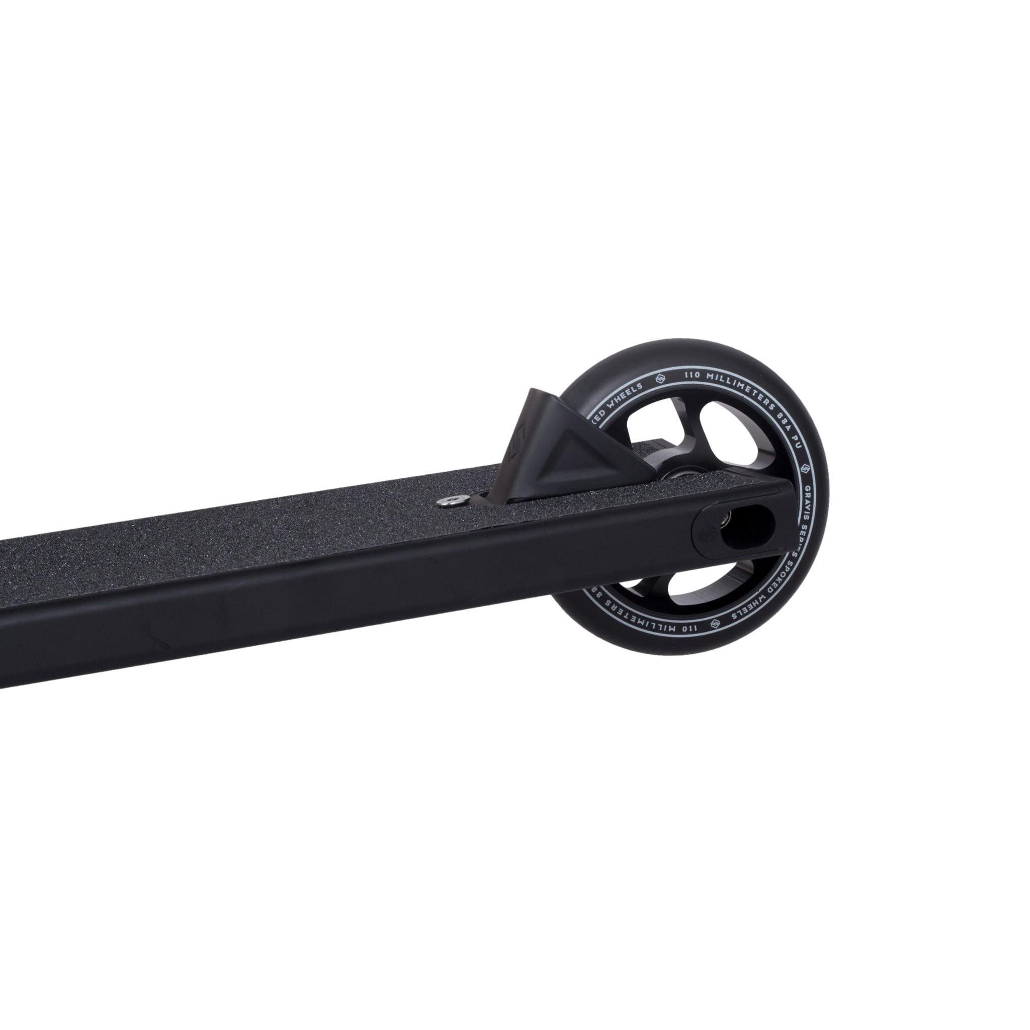 Striker Gravis Scooter Freestyle - Negro- Scootworld.es