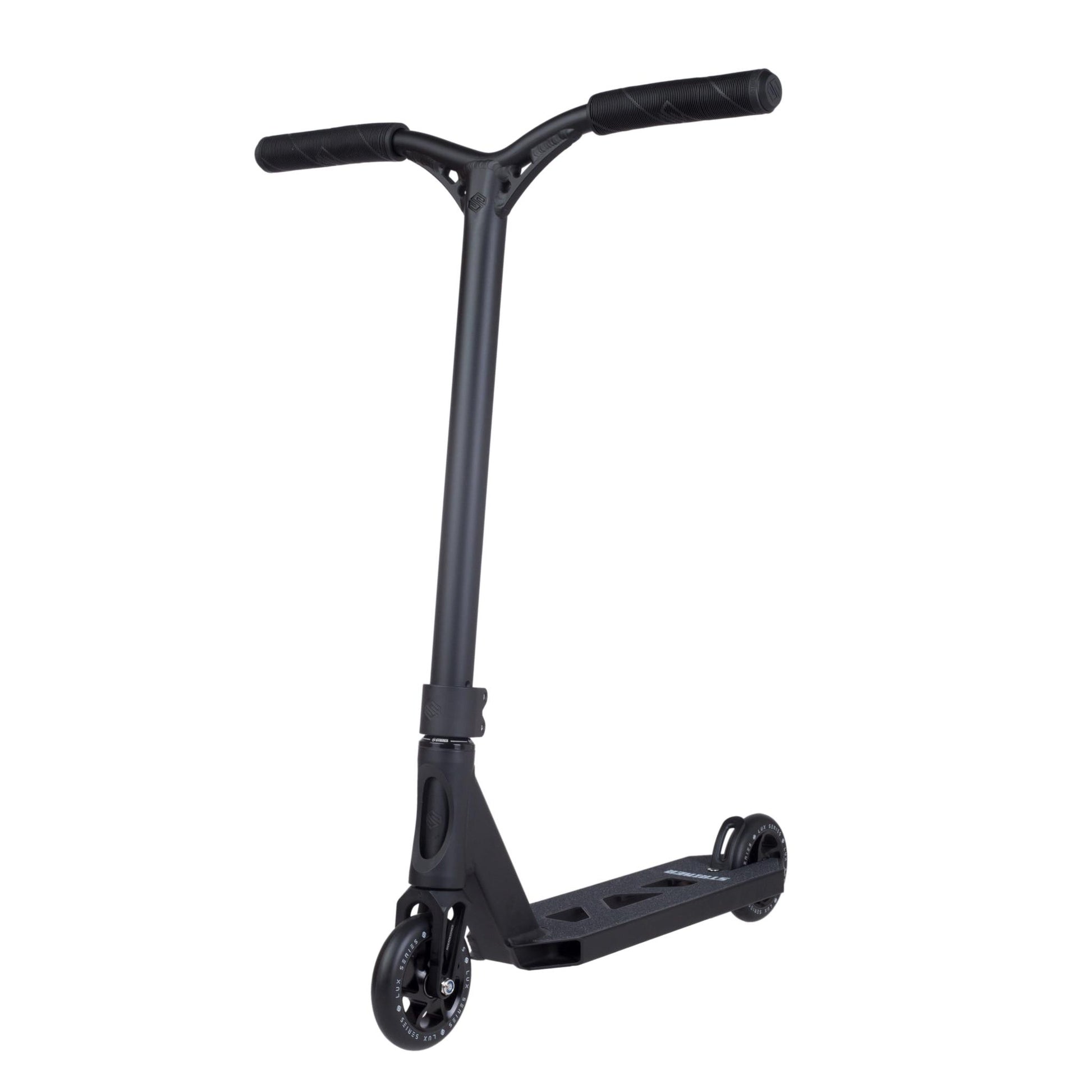 Striker Lux Youth Scooter Freestyle - Negro- Scootworld.es
