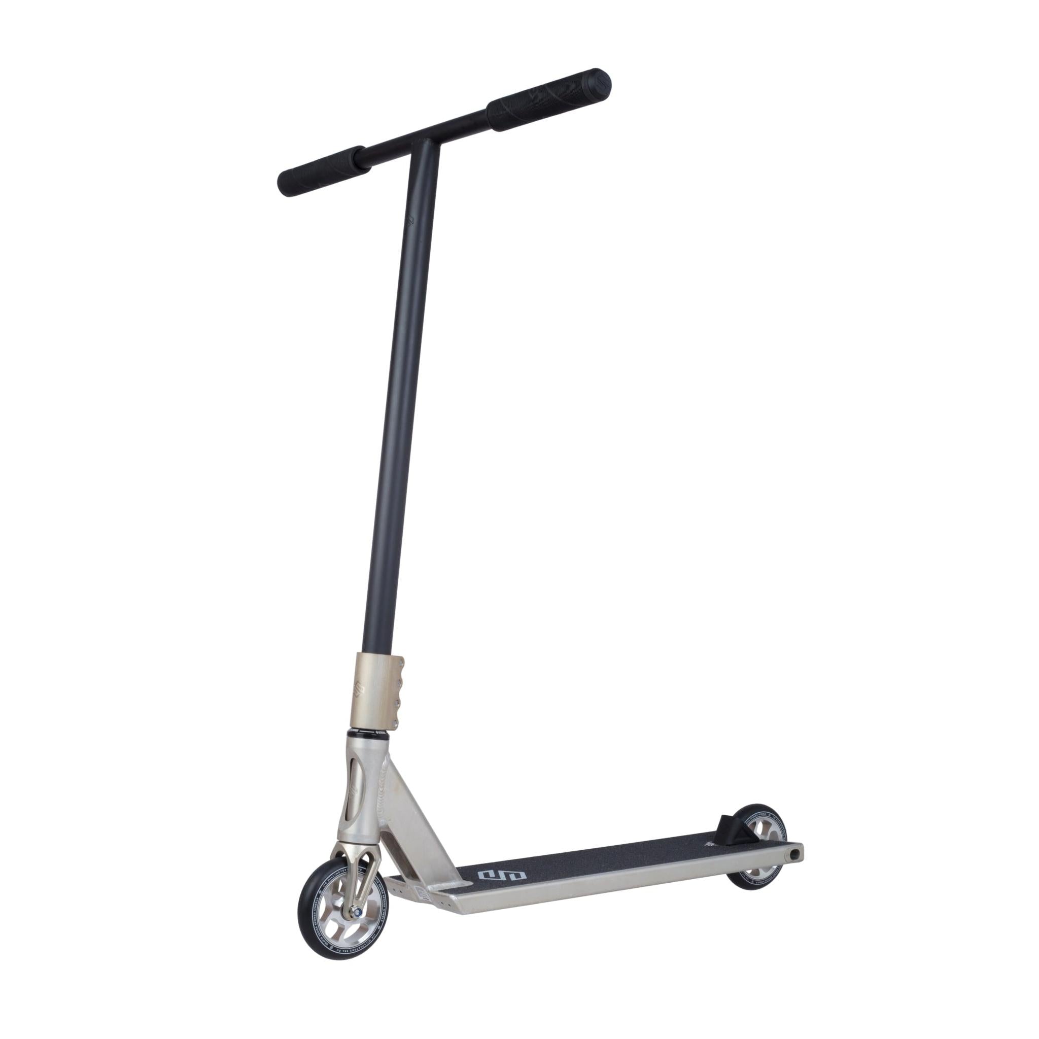 Striker Gravis Scooter Freestyle - Raw- Scootworld.es