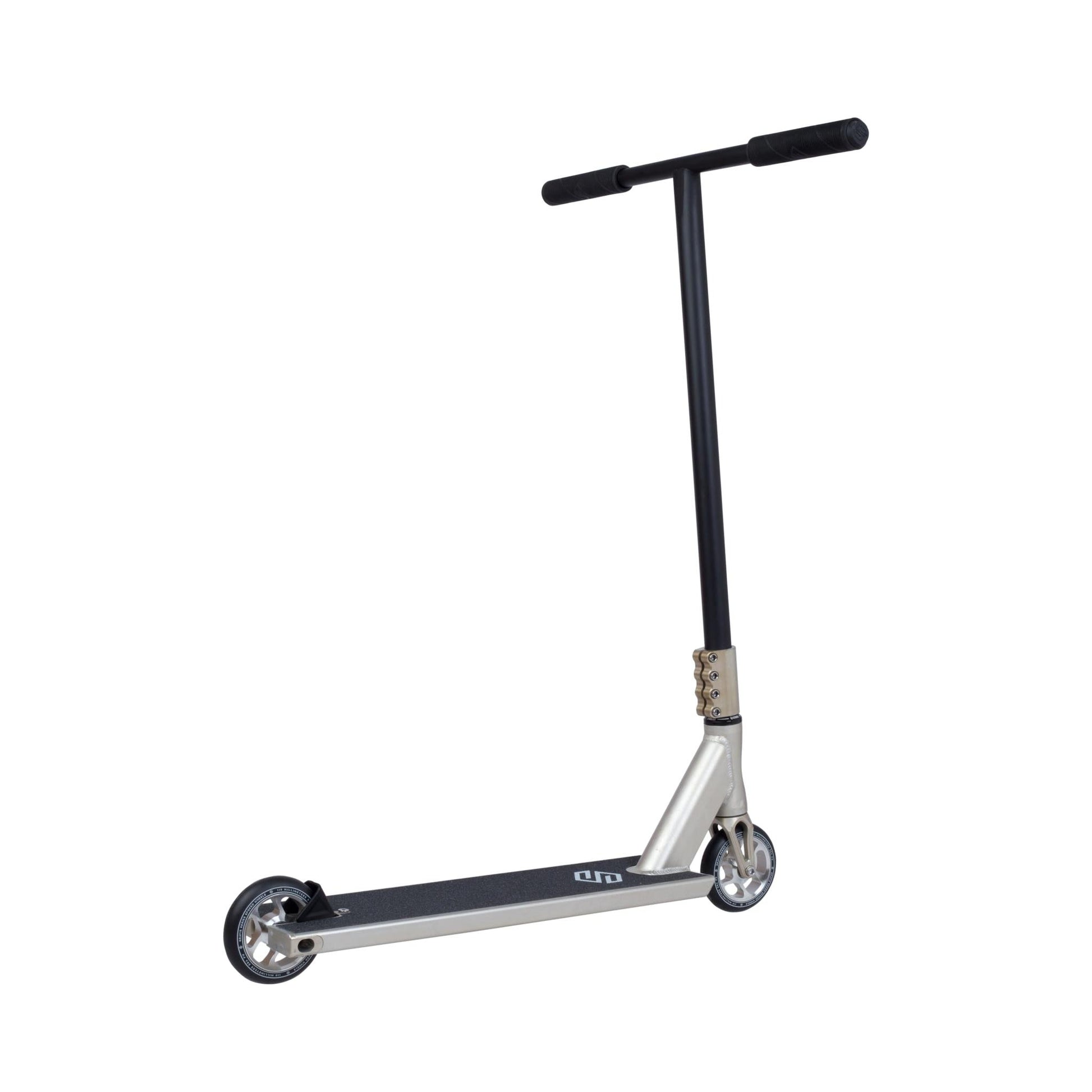 Striker Gravis Scooter Freestyle - Raw- Scootworld.es