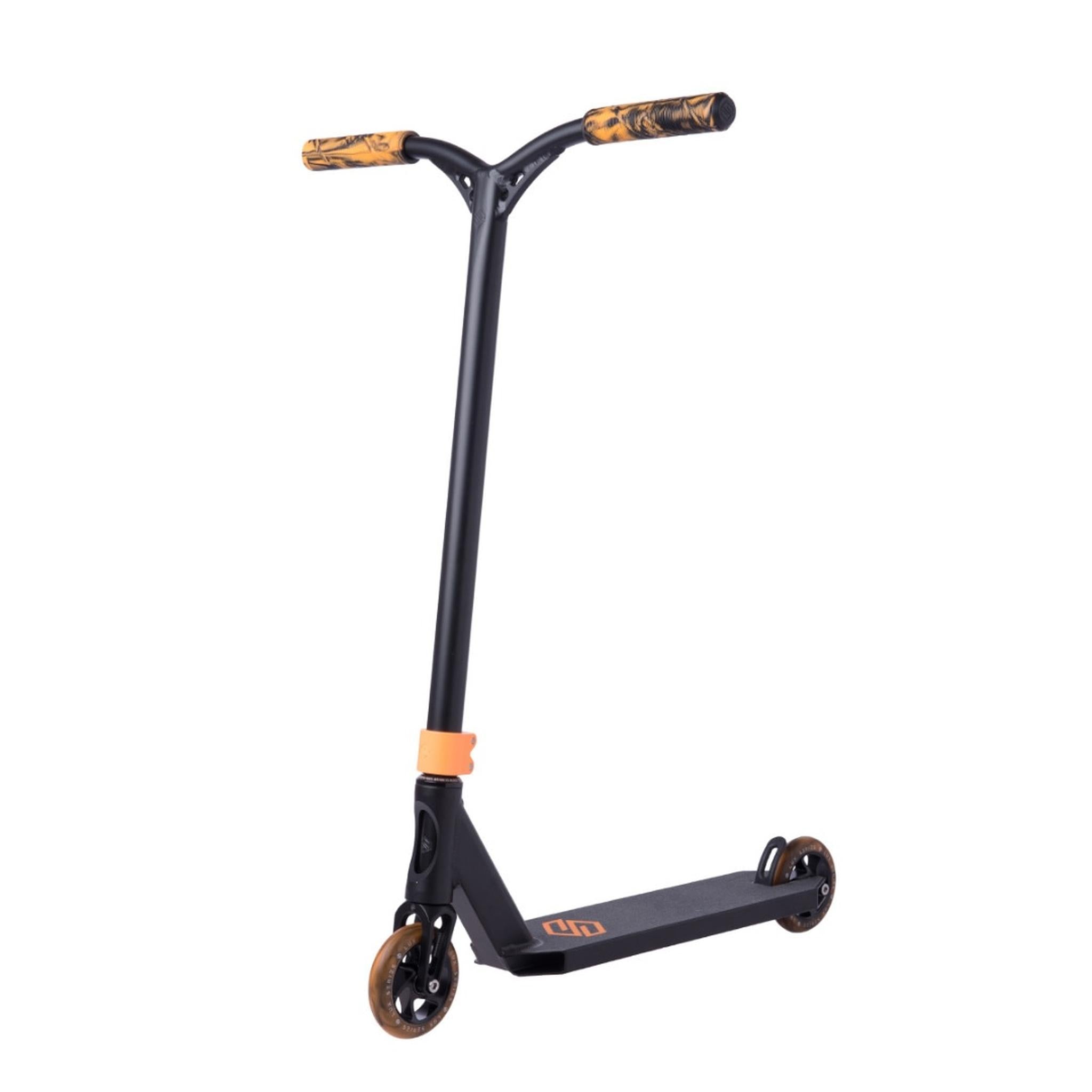 Striker Lux Painted Scooter Freestyle - Negro/Naranja- Scootworld.es
