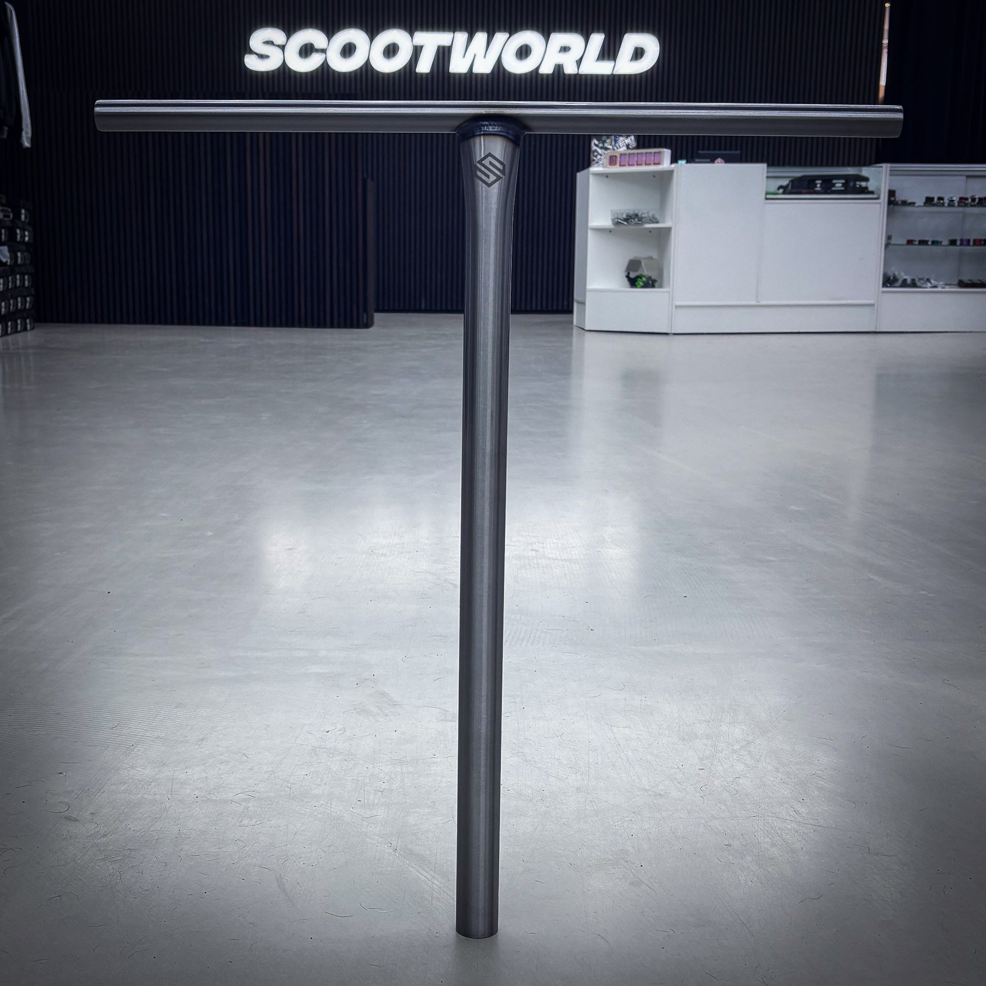 Striker Steeltanium T Manillar Scooter - Raw- Scootworld.es