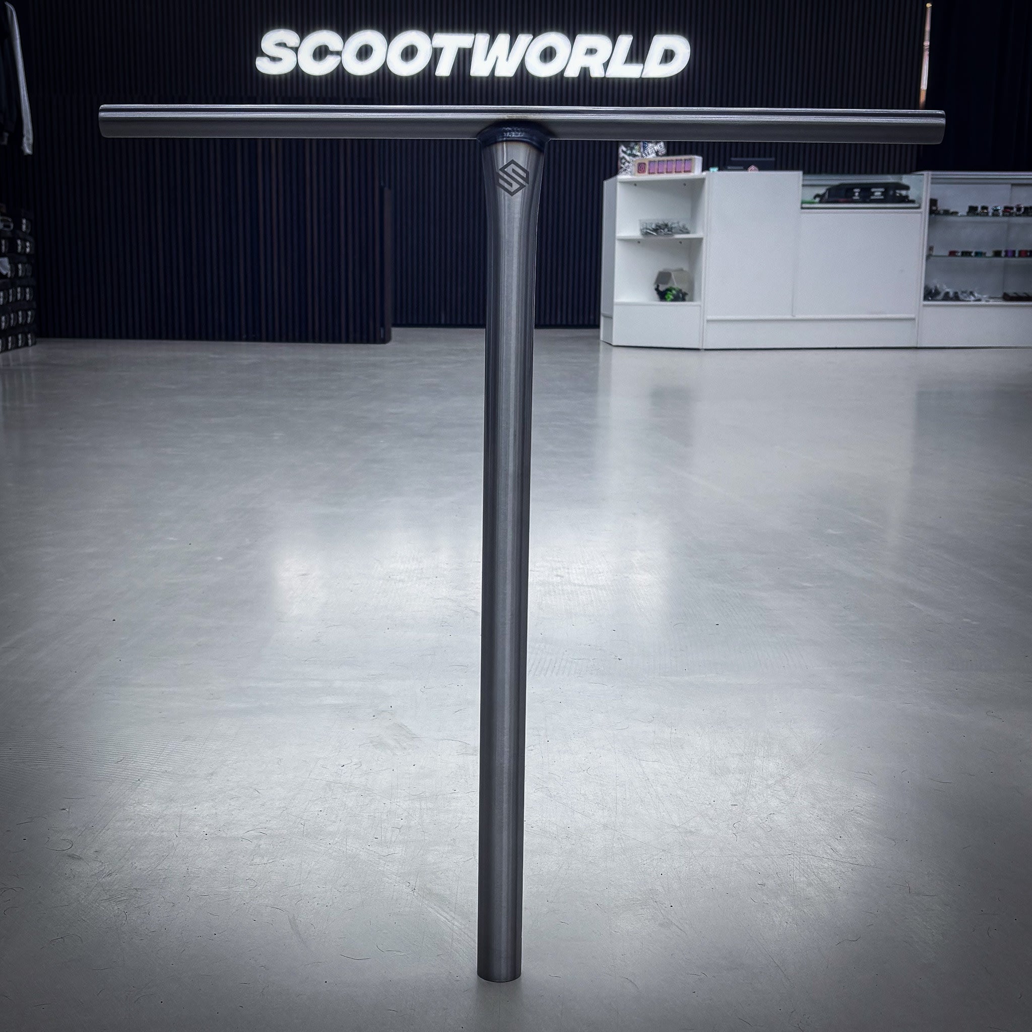 Striker Steeltanium T Manillar Scooter - Raw- Scootworld.es