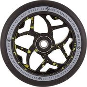 Striker Essence V3 Black PU 110mm Rueda Patinete - Splash Negro/Verde- Scootworld.es