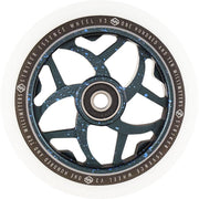 Striker Essence V3 White PU 110mm Rueda Patinete - Splash Negro/Azul- Scootworld.es