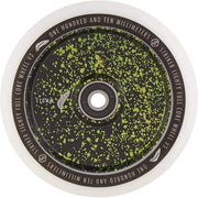Striker Lighty Fullcore V3 White PU 110mm Rueda Patinete - Splash Negro/Verde- Scootworld.es