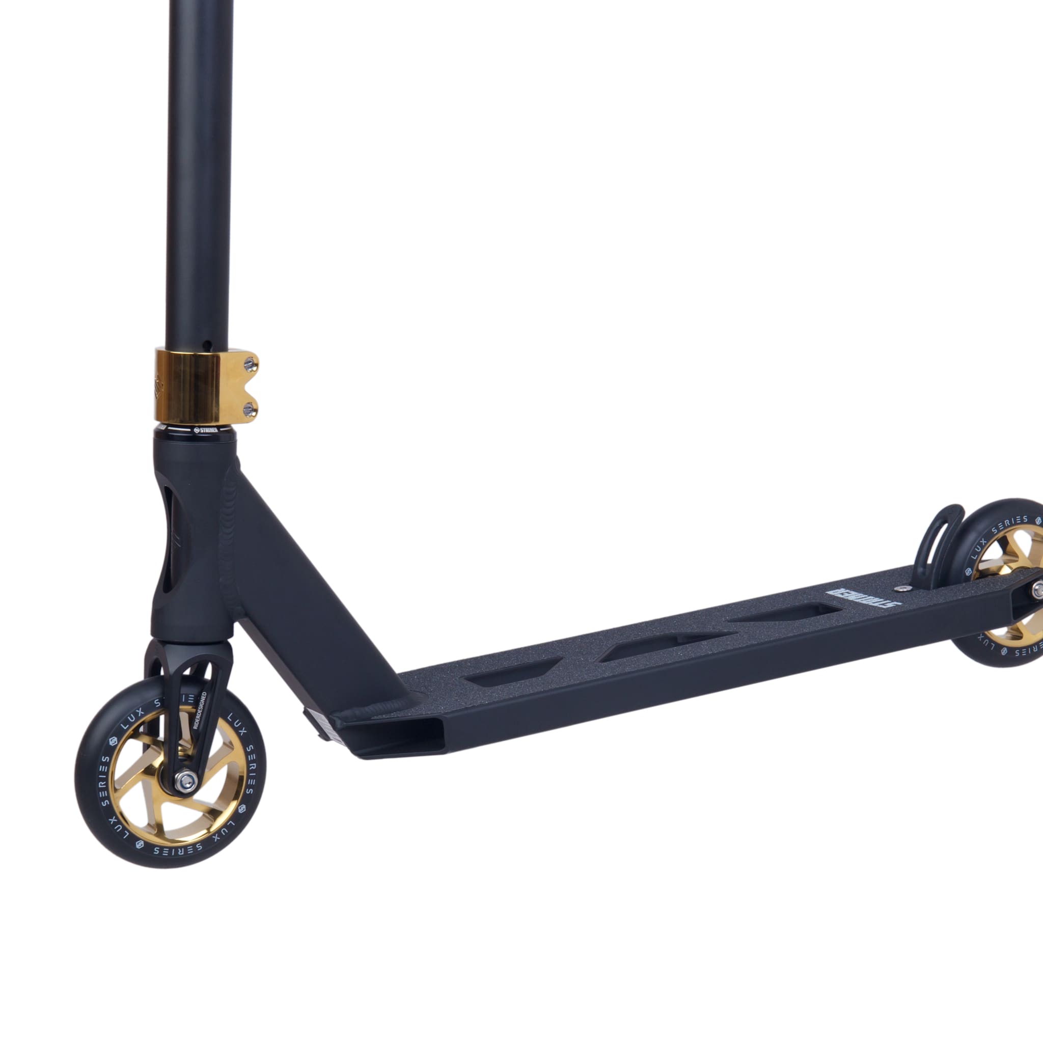 Striker Lux Scooter Freestyle - Negro/Gold Chrome- Scootworld.es