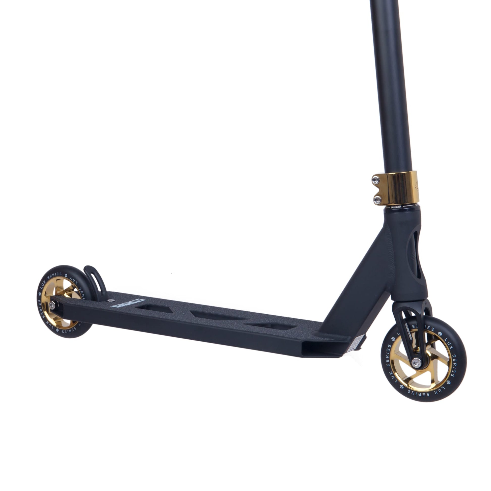 Striker Lux Scooter Freestyle - Negro/Gold Chrome- Scootworld.es