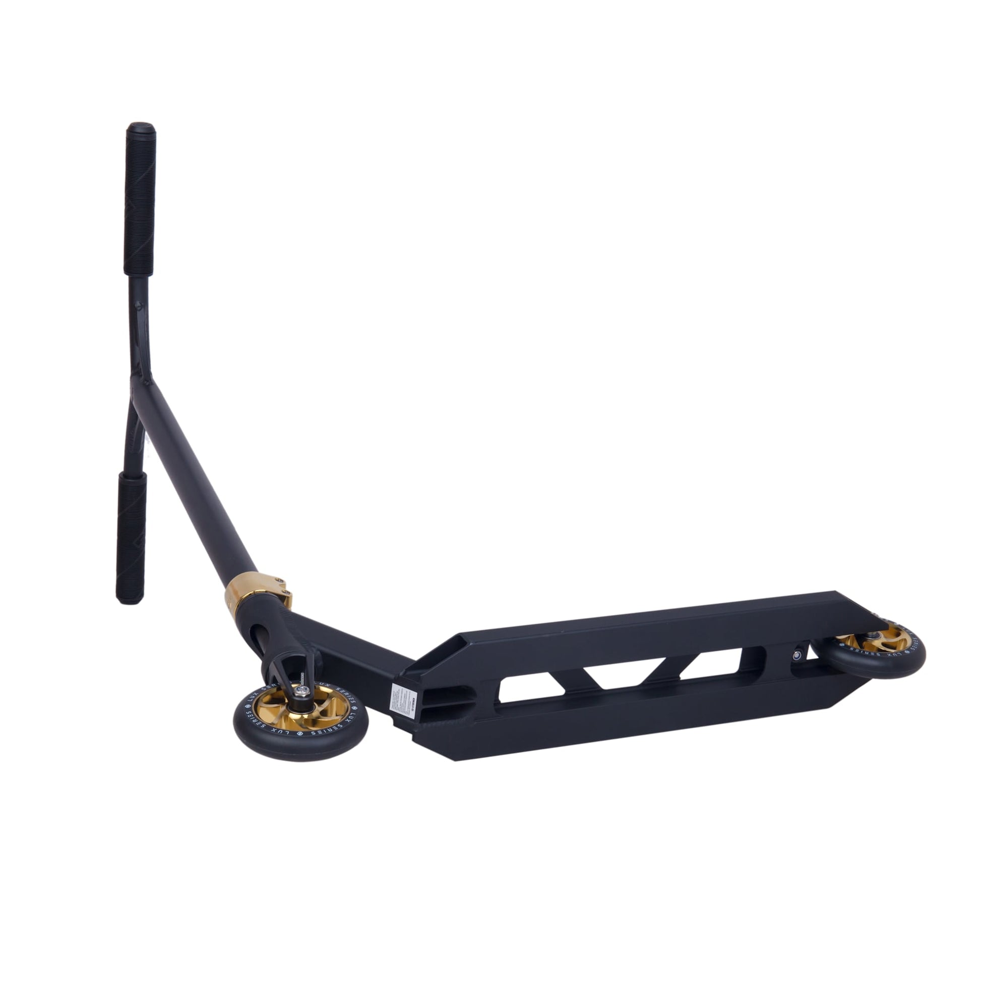 Striker Lux Scooter Freestyle - Negro/Gold Chrome- Scootworld.es